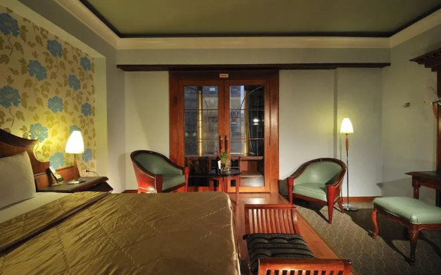 Jiaqing Hotel