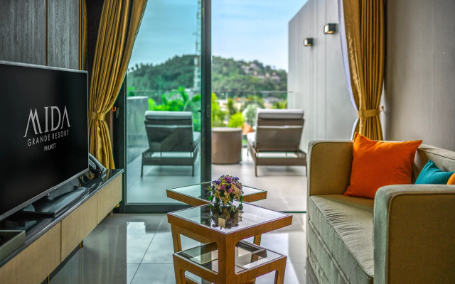 Курортный отель MIDA Grande Resort Phuket