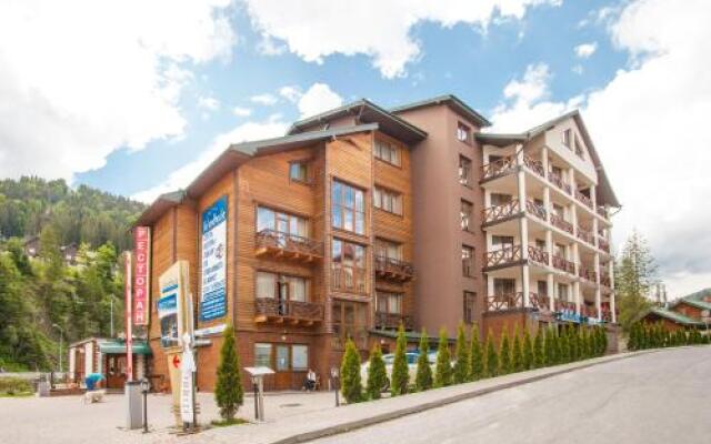 Гостиница Skilandhouse Украина, Буковель - отзывы, цены и фото номеров - забронировать гостиницу Skilandhouse онлайн вид на фасад