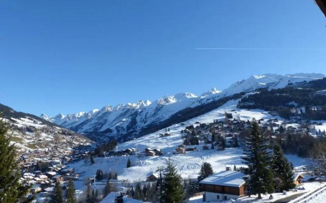 Appartement La Clusaz, 3 pièces, 6 personnes - FR-1-437-44