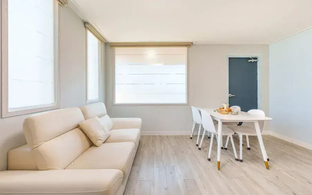 Gyeongju Gampo Laviangrose Pool Villa