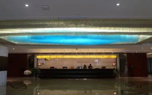 Fusheng Hotel (Qingdao Huangdao   Chongmingdaodong road   )