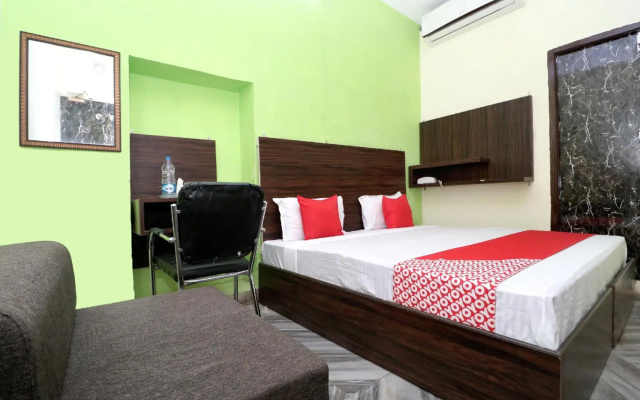 Oyo 30935 Appna Ghar Hotel