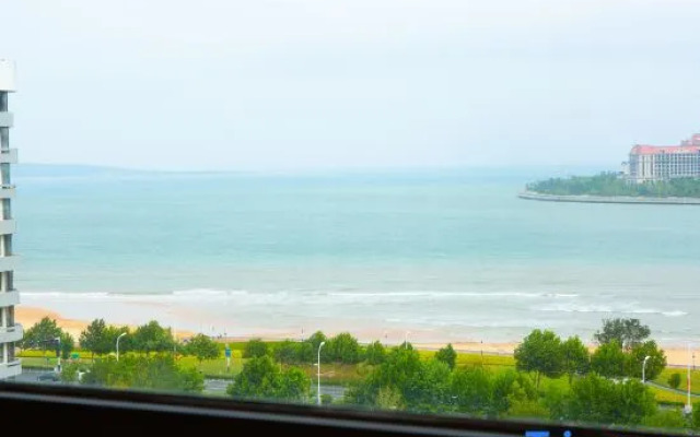 Yunyi Seaview Holiday Homestay (West Coast Sunac Mall Branch)