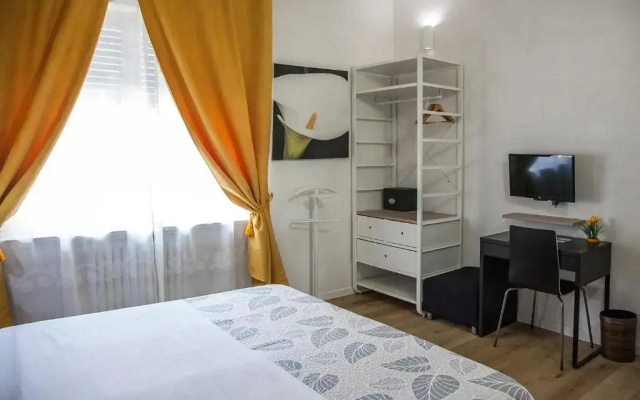 Aurelia Rooms