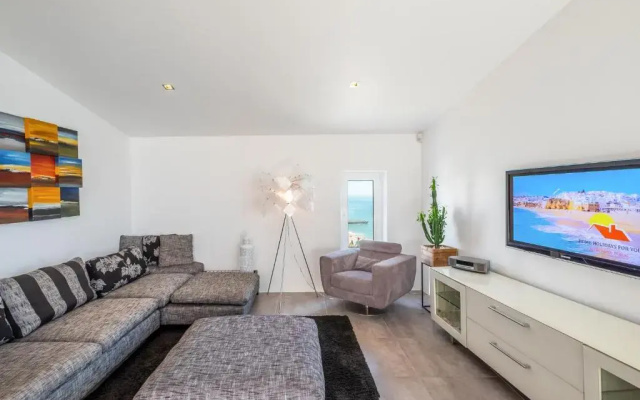 41 Luxury sea view Old town center