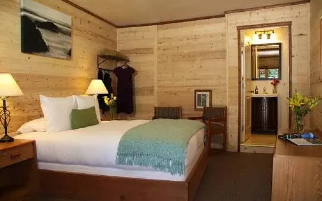 Big Sur River Inn