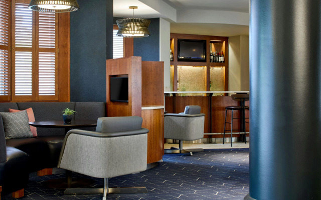 Courtyard by Marriott Rochester Brighton