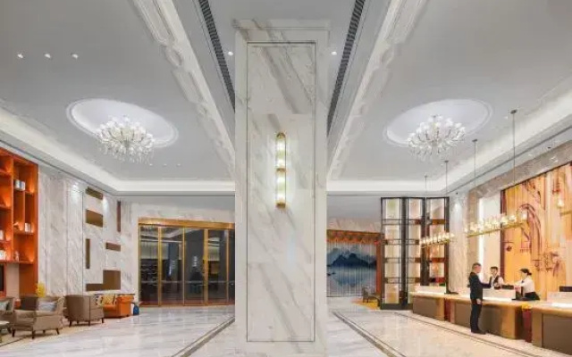 Vienna International Hotel Guangzhou Baoneng Performing Arts Center Xiangxue Metro Station