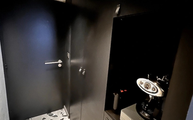 Suite 28