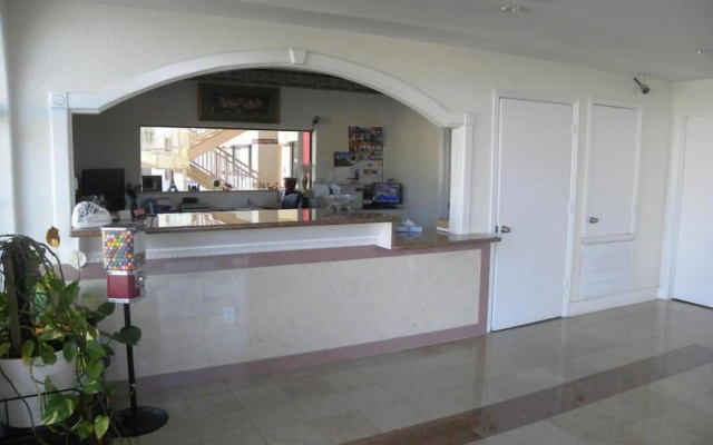 Executive Inn And Suites
