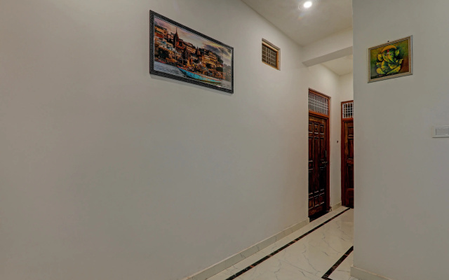 OYO 823703 Hotel Aanandwan Palace