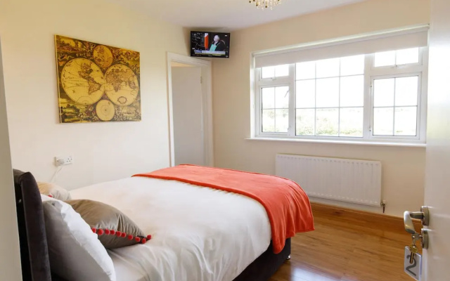 Claddagh House