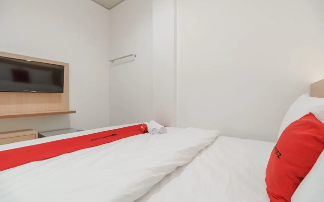 RedDoorz Plus near RS RK Charitas 2 Palembang
