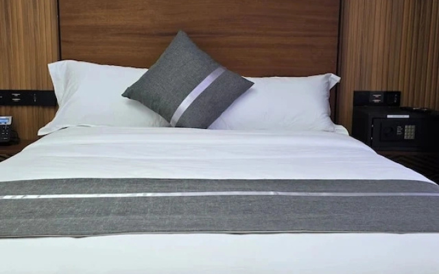Eza Hotel