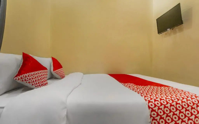 OYO 2527 Hotel Triana
