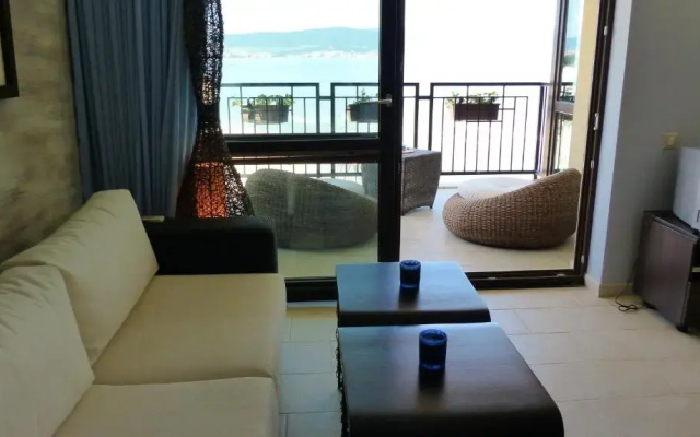 Oasis Beach Studios