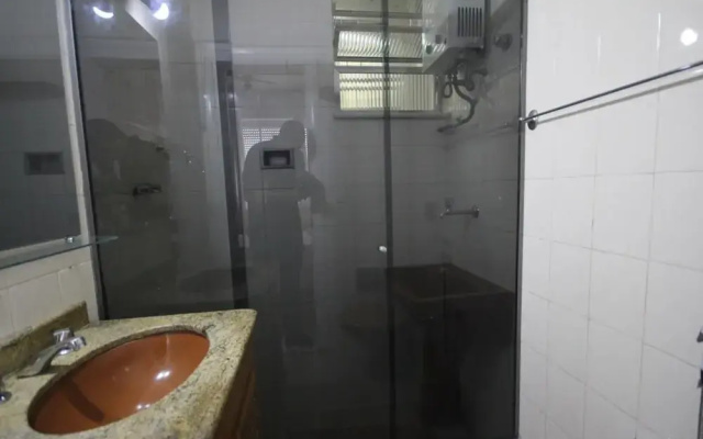 GoHouse Constante 702