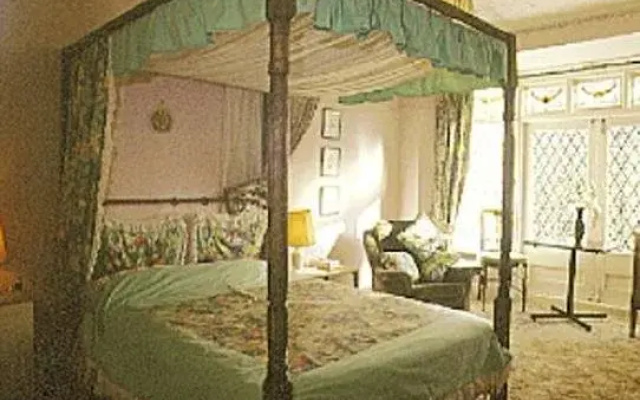 The Tudor Court Hotel