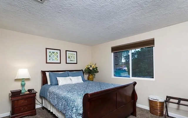 On the 11th Green By Signature Vacation Rentals