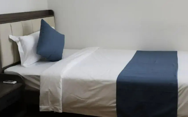 R&F Hotel and Apartment