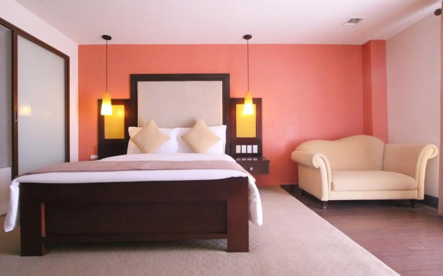 Coron Gateway Hotel & Suites