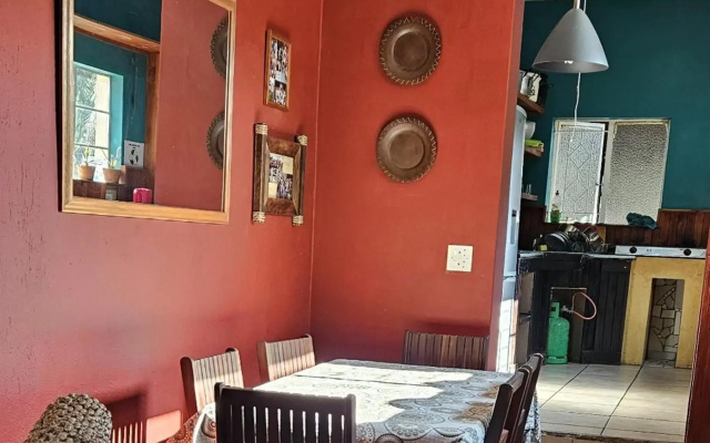 Old Vic Travellers Inn Nelspruit