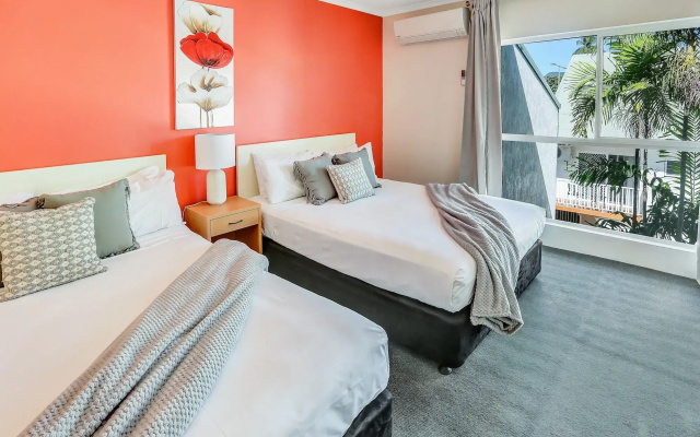 Coral Tree Inn