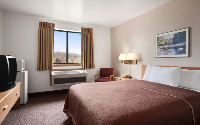 Super 8 By Wyndham Oklahoma City
