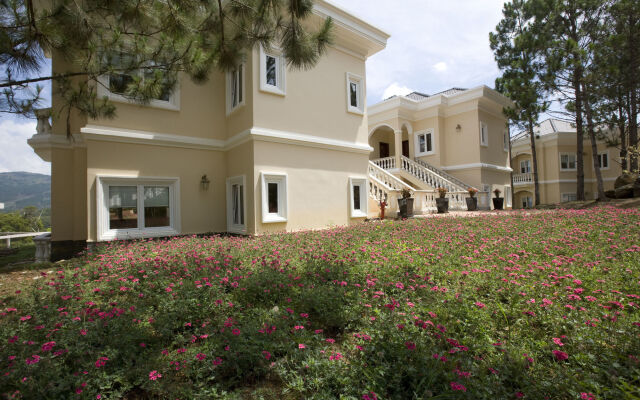 Отель Dalat Edensee Lake Resort & Spa Уорд 3 вид на фасад