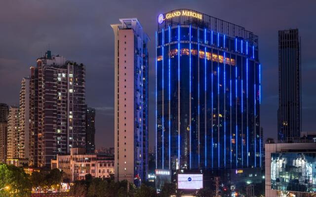 Отель Hoiyue Hotel Xiamen Китай, Сямынь - отзывы, цены и фото номеров - забронировать отель Hoiyue Hotel Xiamen онлайн вид на фасад