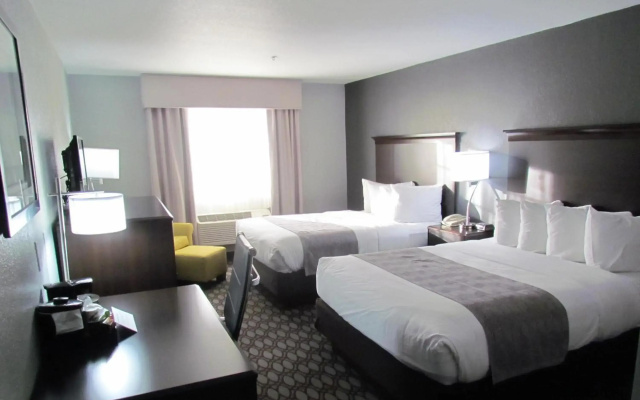Oak Hill Inn & Suites