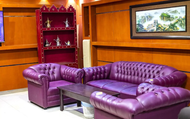 Silent Room Hotel by OYO Rooms