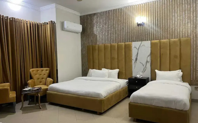 Executive Grand Royal