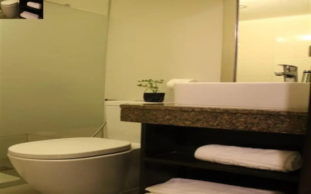 Top Star Hotel