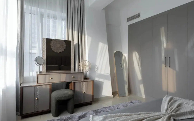 Handsome 1BR in Armada Tower 3
