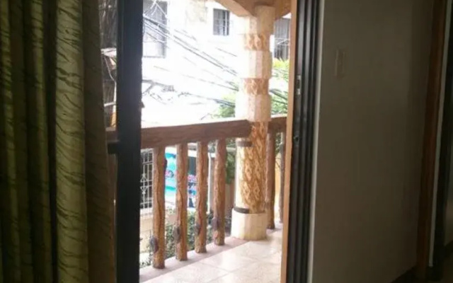 Double Diamond Inn Guest House