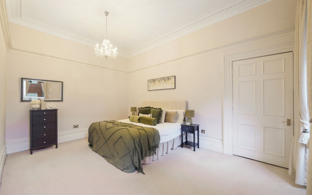 Hertford Flat 8
