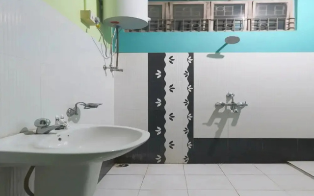 N N Residency by OYO Rooms