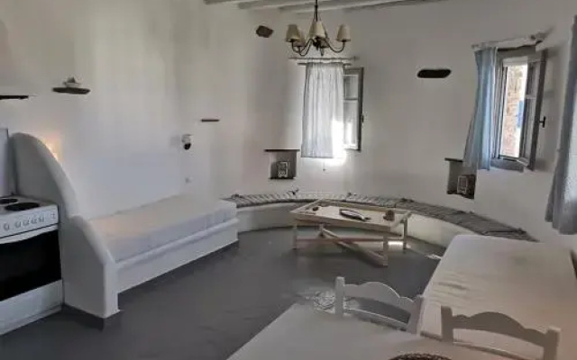 Elia Apartments