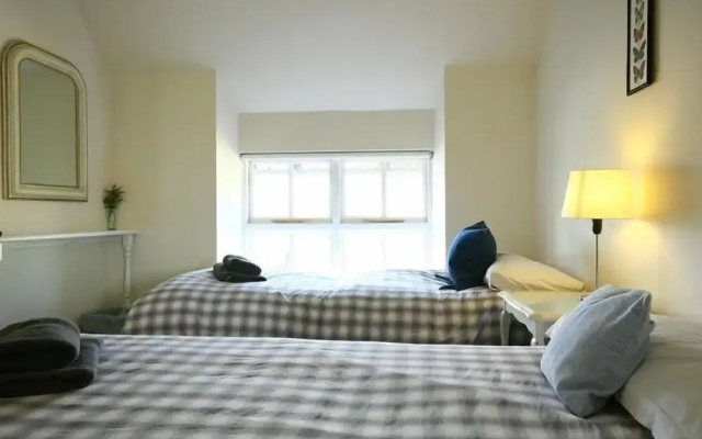 Honeysuckle Cottage