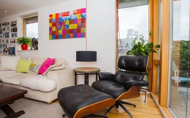 Lovely 1 Bed Apartment in Fantastic Location