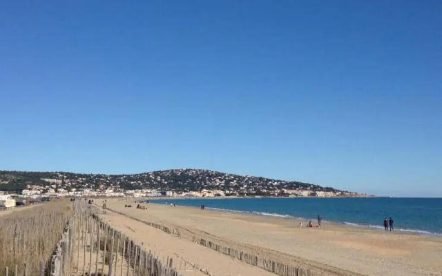 Appartement Sète, 2 pièces, 4 personnes - FR-1-338-358