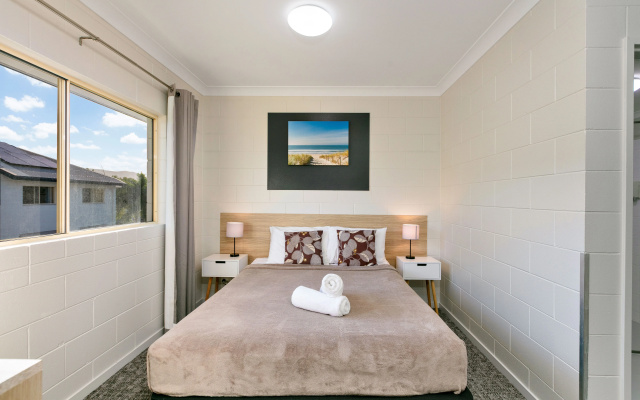 Cairns Queens Court