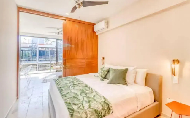 304 Amena Romantic Jungle PH w/ Private Pool & Gym