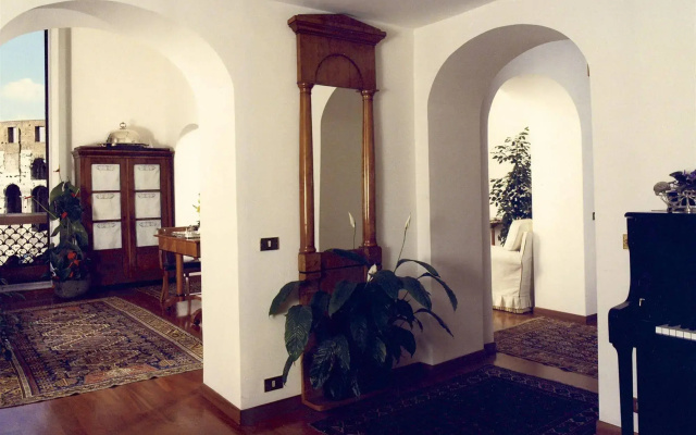 HT Residence Maximus