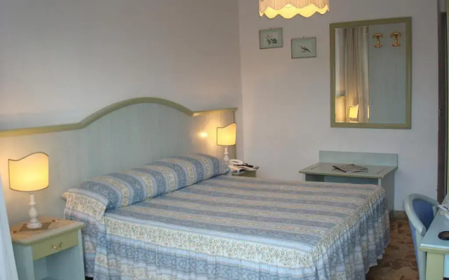 Hotel Villa Rona