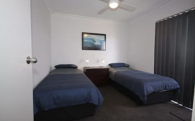 Skyline, Unit 8/12 Thurlow Avenue