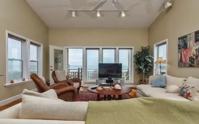 Rainbow Cay by Vacation Rental Pros
