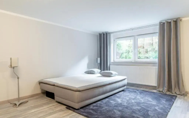 5650 Private Rooms